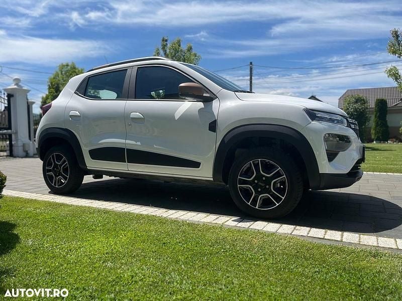 Culoarealb Utilizat 2024 Dacia Spring Extreme Hatchback | 11.700 EUR (Preț bun) - Imagine 1/4