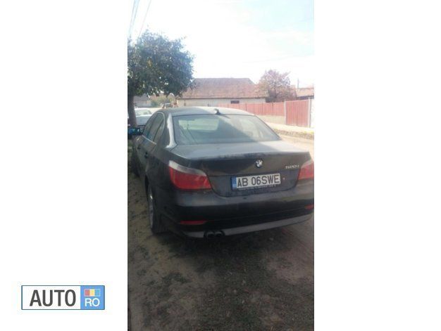 Second-hand BMW 520 170 CP (125 kW) 2004 Negru Berlinǎ