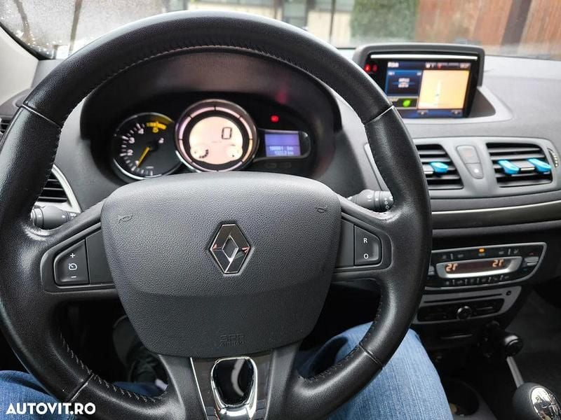 Culoaregri Second-hand 2014 Renault Mégane GrandTour Expression Break | 6.200 EUR (Preț OK) - Imagine 1/4