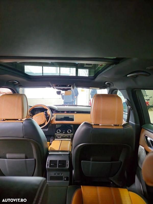 Second-hand Land Rover Range Rover Velar SE Dynamic 300 CP (220 kW) 2021 Culoarenegru SUV