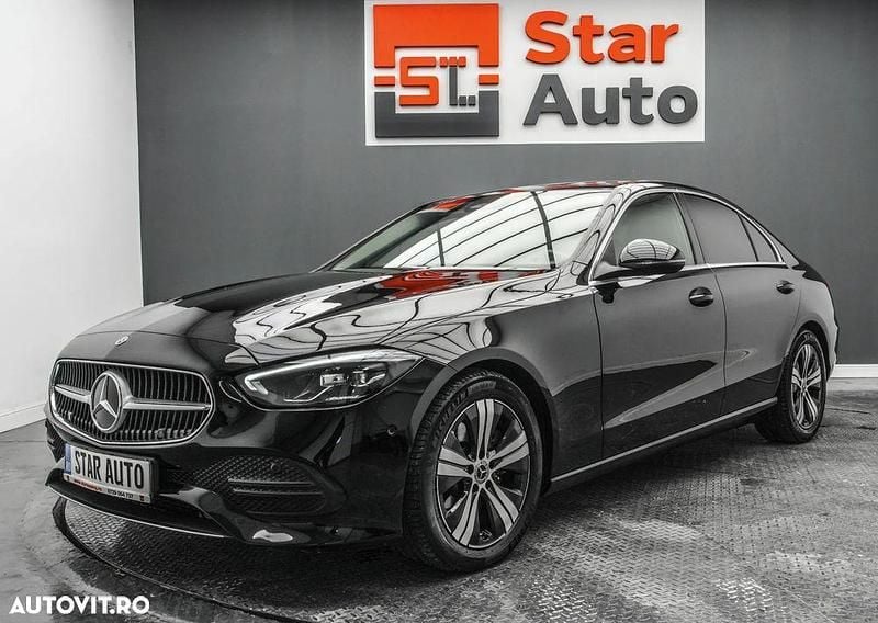 Culoarenegru Utilizat 2022 Mercedes C200 Berlinǎ | 29.990 EUR (Preț bun) - Imagine 1/4