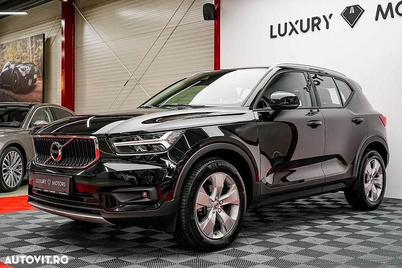Negru Utilizat 2019 Volvo XC40 Momentum SUV | 22.369 EUR (Preț OK) - Imagine 1/4