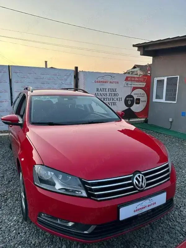 Rosu Utilizat 2013 VW Passat Highline Break | 8.900 EUR (Puțin scump) - Imagine 1/4