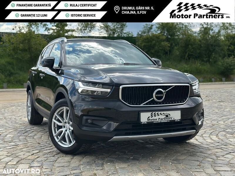 Negru Utilizat 2021 Volvo XC40 Momentum SUV | 25.990 EUR (Preț bun) - Imagine 1/4