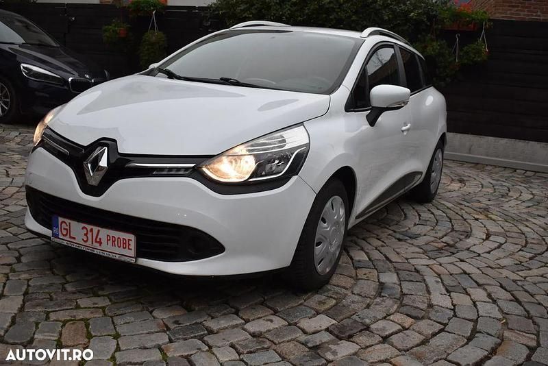 Culoarealb Utilizat 2014 Renault Clio GrandTour Life Break | 4.210 EUR (Preț OK) - Imagine 1/4