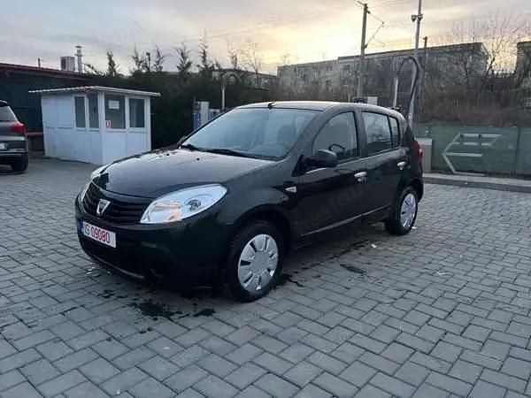 Second-hand Dacia Sandero 75 CP (55 kW) 2010 Hatchback