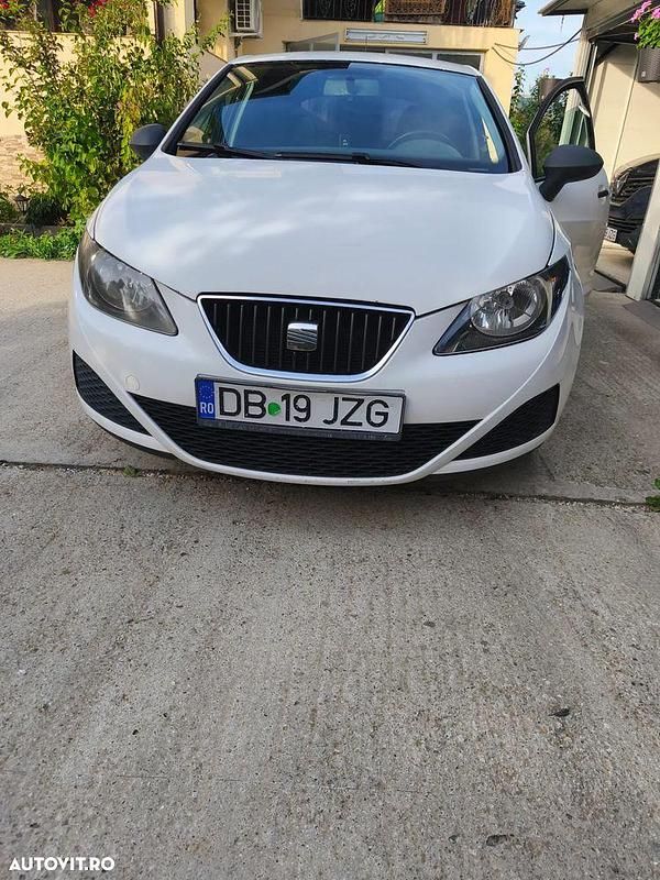 Culoarealb Utilizat 2010 Seat Ibiza | 2.900 EUR (Preț bun) - Imagine 1/4