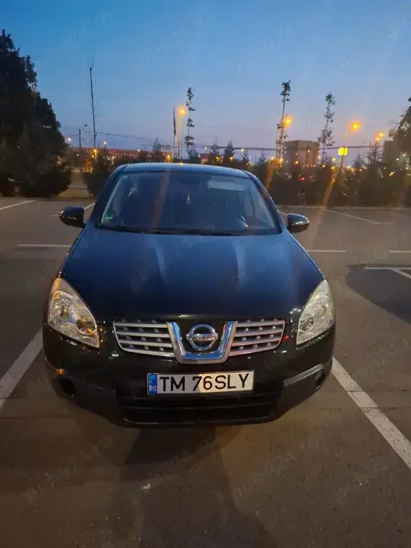 Negru Utilizat 2009 Nissan Qashqai Tekna SUV | 4.500 EUR (Preț bun) - Imagine 1/4