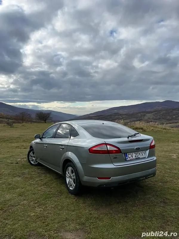 Second-hand Ford Mondeo 140 CP (102 kW) 2008 Gri Berlinǎ