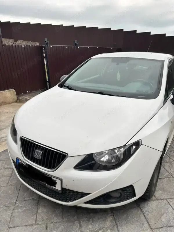 Utilizat 2012 Seat Ibiza Hatchback | 3.250 EUR (Preț bun) - Imagine 1/4