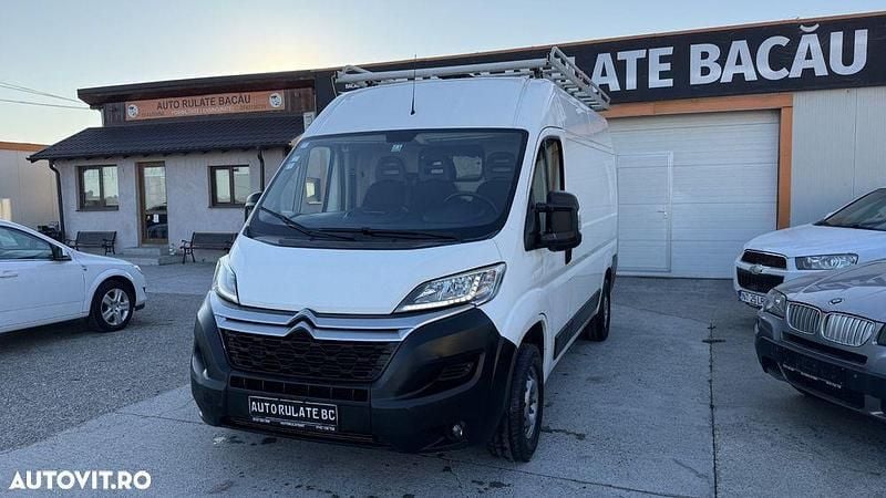 Culoarealb Utilizat 2019 Citroën Jumper Monovolum | 14.989 EUR (Preț bun) - Imagine 1/4