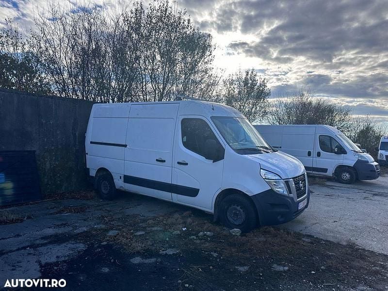 Culoarealb Utilizat 2013 Nissan NV400 Comfort Van | 5.500 EUR - Imagine 1/4
