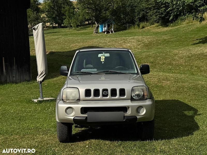Bej Utilizat 2001 Suzuki Jimny SUV | 5.500 EUR (Puțin scump) - Imagine 1/4