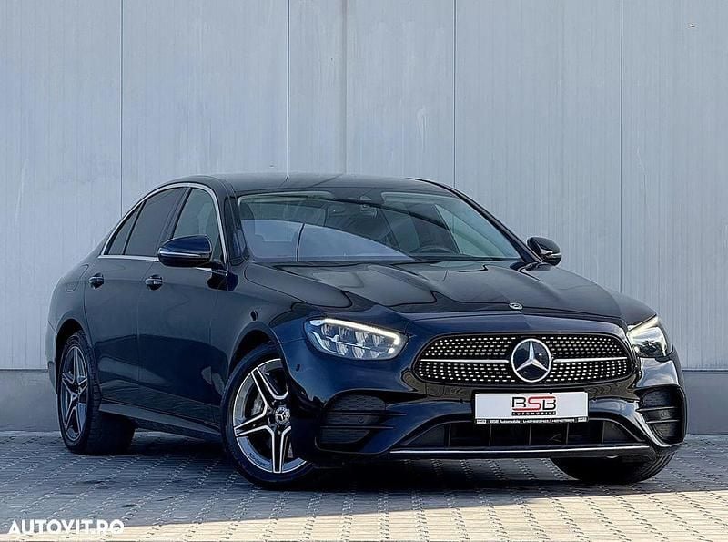 Culoarenegru Utilizat 2021 Mercedes E300 AMG line Berlinǎ | 34.900 EUR (Preț bun) - Imagine 1/4