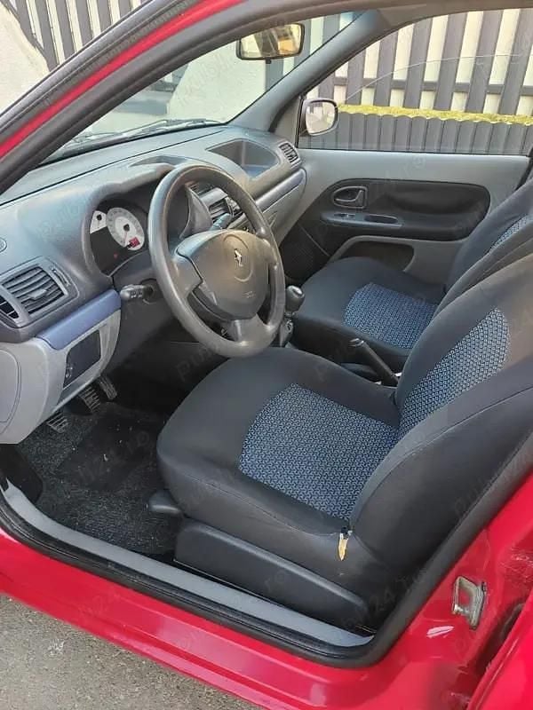 Second-hand Renault Symbol 75 CP (55 kW) 2006 Rosu Berlinǎ