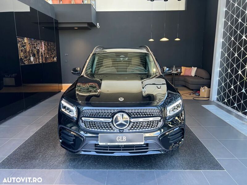 Negru Utilizat 2023 Mercedes GLB200 AMG line SUV | 52.900 EUR - Imagine 1/4