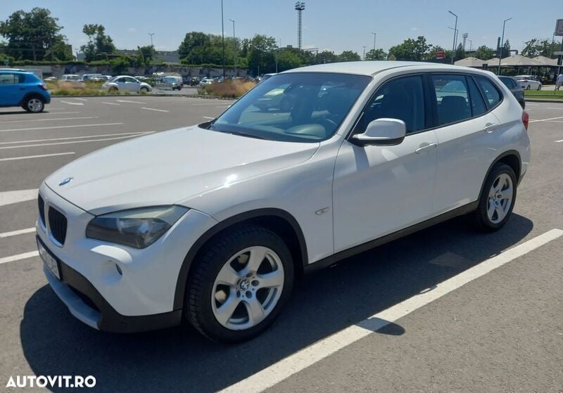 Alb Utilizat 2009 BMW X1 SUV | 5.500 EUR (Preț OK) - Imagine 1/4