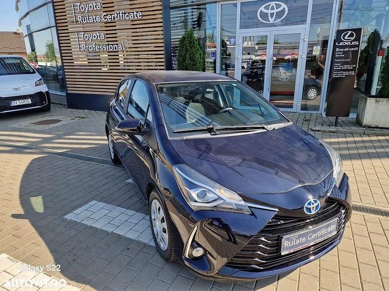Culoarealbastru Utilizat 2019 Toyota Yaris Hybrid Terra Hatchback | 12.451 EUR (Preț bun) - Imagine 1/4