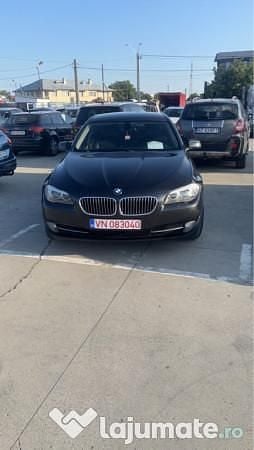 Utilizat 2013 BMW 520 Berlinǎ | 9.300 EUR (Super Preț) - Imagine 1/4