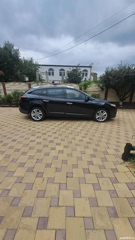 Utilizat 2010 Renault Mégane III Break | 4.800 EUR - Imagine 1/4