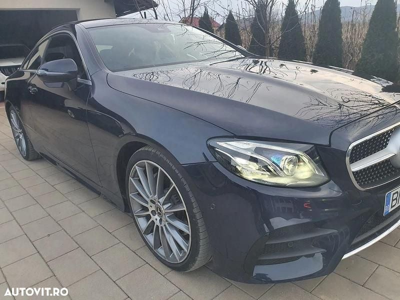 Culoarealbastru Utilizat 2017 Mercedes E220 Cabrio | 26.000 EUR (Super Preț) - Imagine 1/4