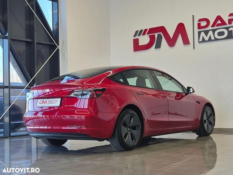 Second-hand Tesla Model 3 365 kW (497 CP) 2021 Culoarerosu Berlinǎ