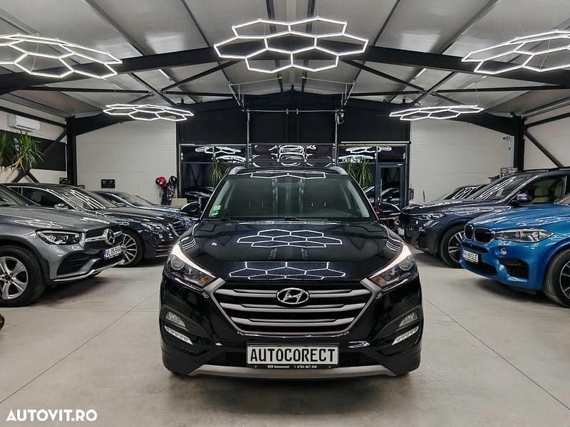 Culoarenegru Utilizat 2016 Hyundai Tucson Classic SUV | 15.750 EUR (Puțin scump) - Imagine 1/4