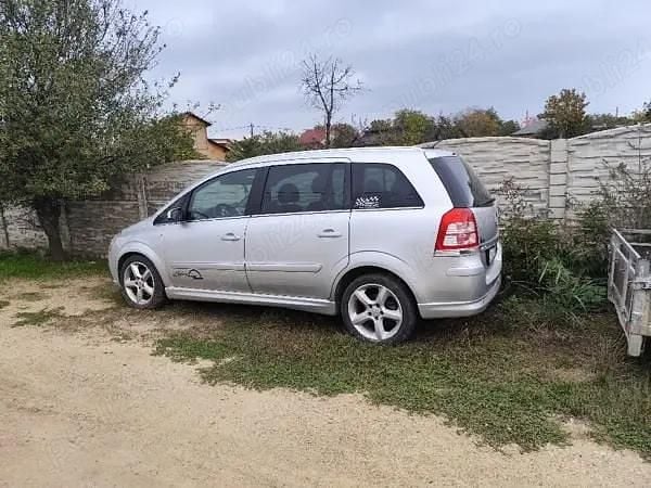 Second-hand Opel Zafira 160 CP (117 kW) 2008 Monovolum