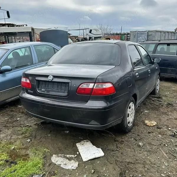 Utilizat 2008 Fiat Albea Berlinǎ | 400 EUR - Imagine 1/2