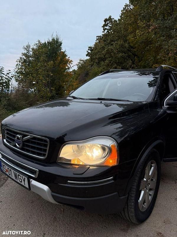 Second-hand Volvo XC90 Momentum 185 CP (136 kW) 2010 Culoarenegru SUV