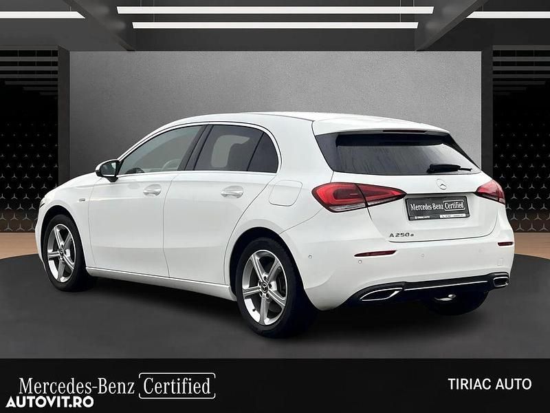 Second-hand Mercedes A250 218 CP (160 kW) 2020 Culoarealb Hatchback