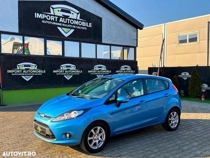 Albastru Utilizat 2009 Ford Fiesta Ambiente Hatchback | 3.299 EUR (Preț bun) - Imagine 1/4