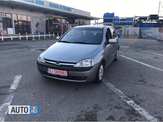 Second-hand Opel Corsa 55 CP (40 kW) 2003 Gri Hatchback