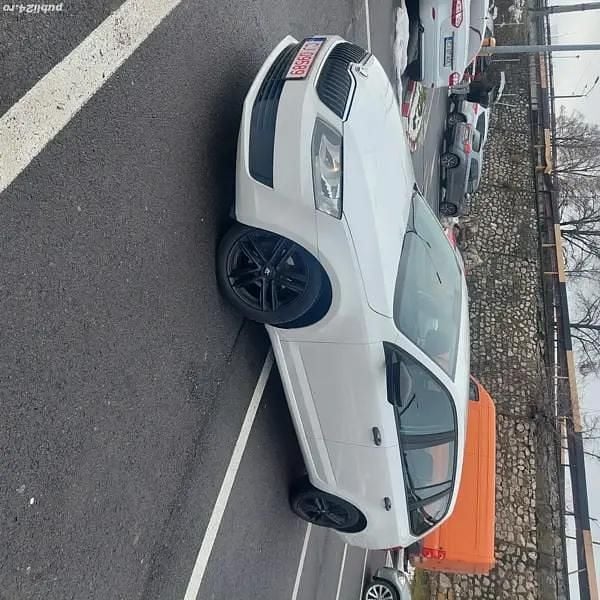 Alb Second-hand 2014 Skoda Octavia Break | 5.300 EUR (Preț OK) - Imagine 1/4