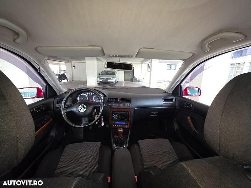 Second-hand VW Bora 130 CP (95 kW) 2002 Culoarerosu Break