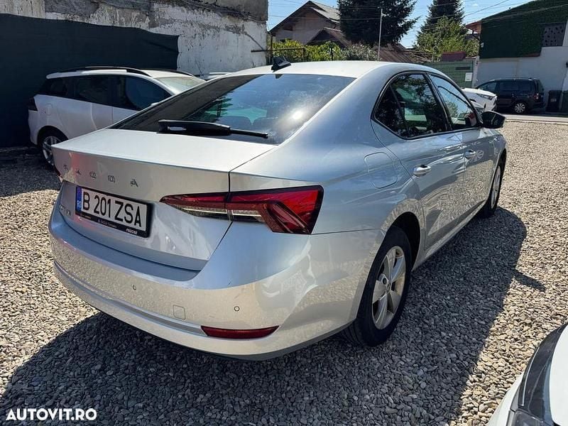Culoaregri Utilizat 2021 Skoda Octavia Style Berlinǎ | 13.734 EUR (Super Preț) - Imagine 1/4