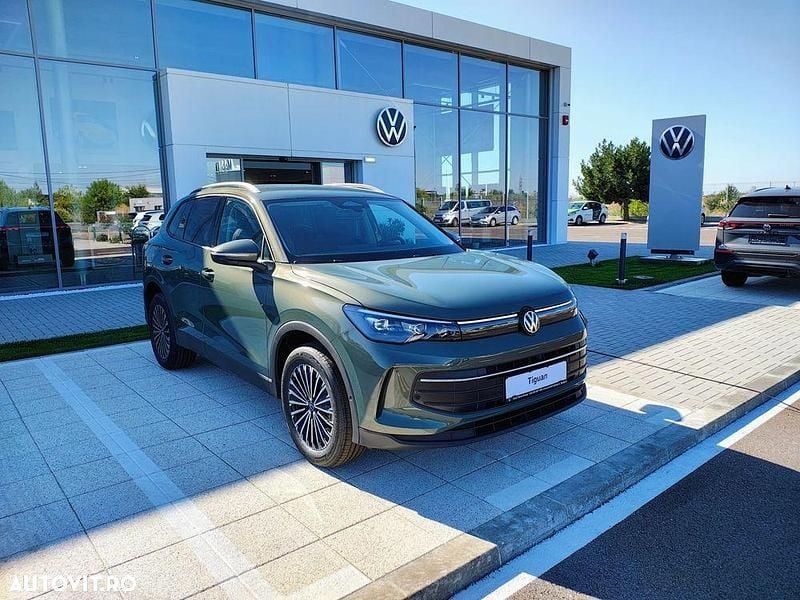 Culoareverde Nouă 2025 VW Tiguan Life SUV | 47.170 EUR - Imagine 1/4