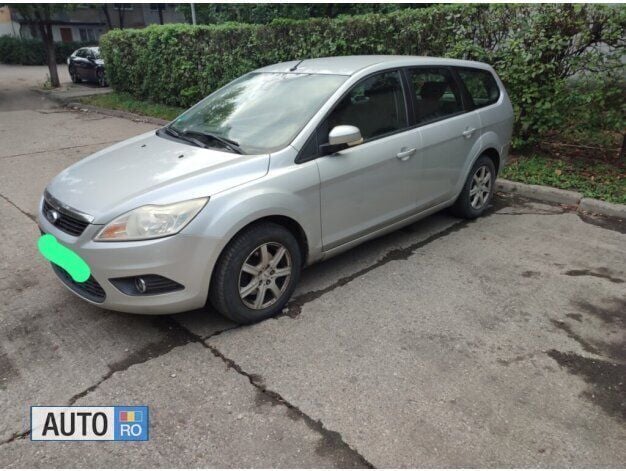 Gri Utilizat 2010 Ford Focus Break | 2.400 EUR (Preț OK) - Imagine 1/4