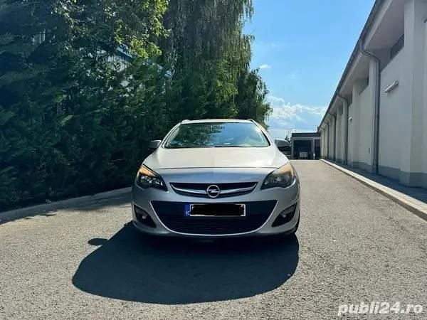 Utilizat 2016 Opel Astra Break | 2.990 EUR - Imagine 1/4