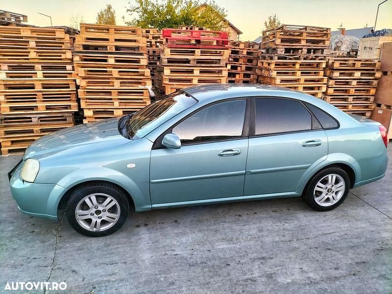 Second-hand Chevrolet Lacetti SE 109 CP (80 kW) 2006 Culoareverde Berlinǎ