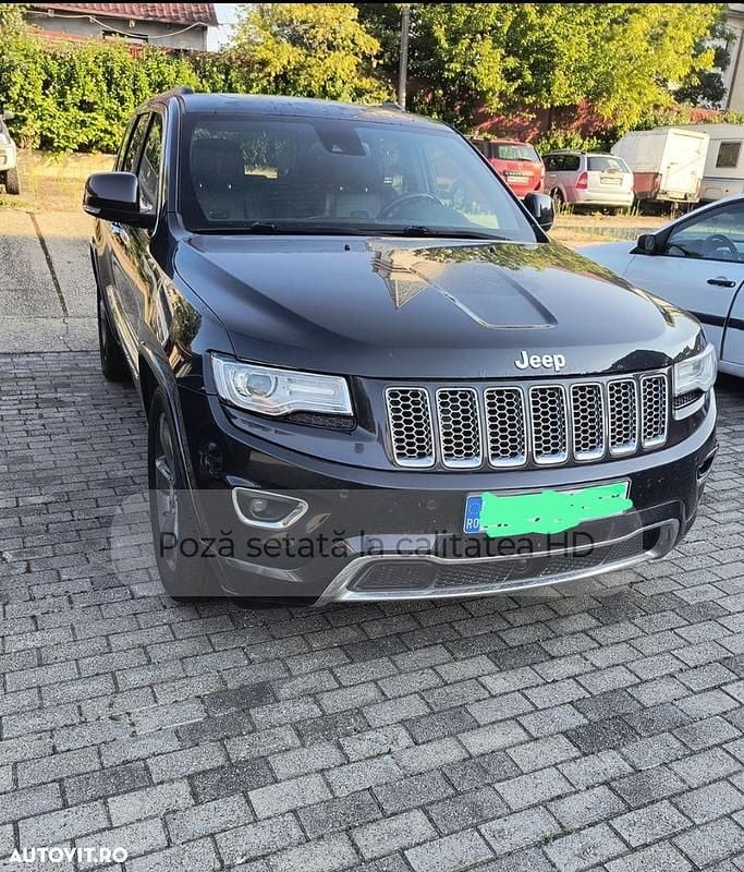 Culoarenegru Utilizat 2015 Jeep Grand Cherokee Overland SUV | 14.000 EUR (Super Preț) - Imagine 1/4