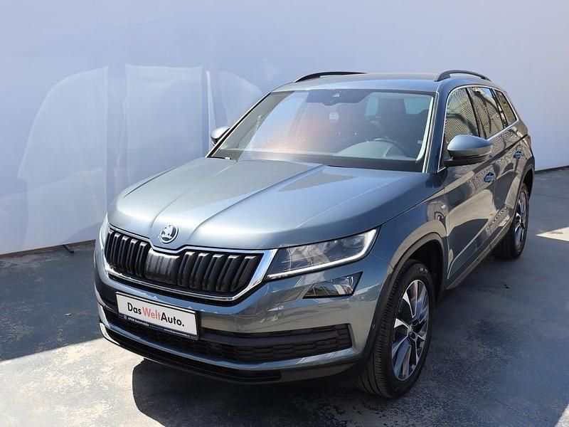 Gri inchis metalic perleffect Utilizat 2020 Skoda Kodiaq Drive SUV | 29.900 EUR (Preț OK) - Imagine 1/4