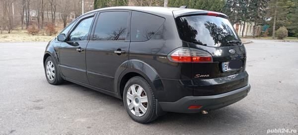 Second-hand Ford S-MAX Titanium 140 CP (102 kW) 2008 Negru Monovolum