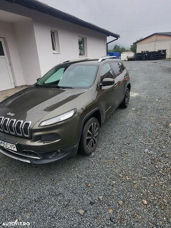 Culoareverde Utilizat 2014 Jeep Cherokee Limited SUV | 13.000 EUR - Imagine 1/4