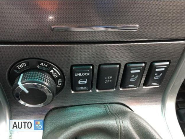 Second-hand Nissan Navara 190 CP (139 kW) 2011 Pickup