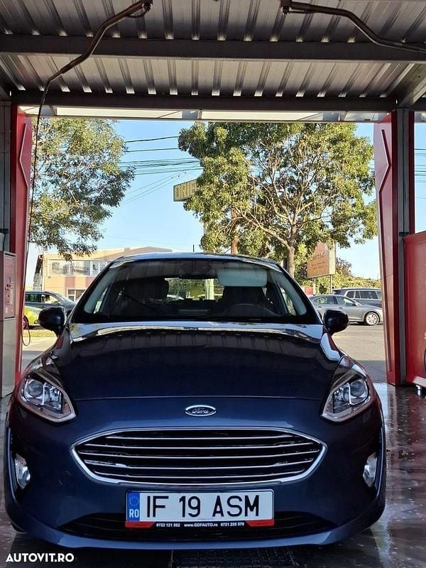 Culoarealbastru Utilizat 2019 Ford Fiesta Titanium Hatchback | 12.345 EUR (Puțin scump) - Imagine 1/4