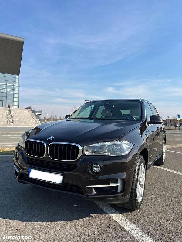 Culoaremaro Utilizat 2015 BMW X5 SUV | 25.000 EUR (Preț OK) - Imagine 1/4
