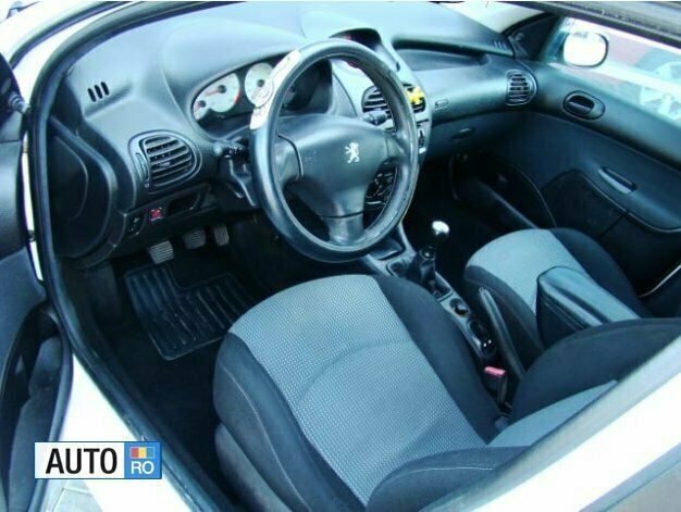 Second-hand Peugeot 206 68 CP (50 kW) 2004 Alb Break