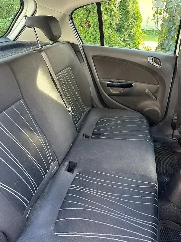 Second-hand Opel Corsa 51 CP (37 kW) 2011 Berlinǎ