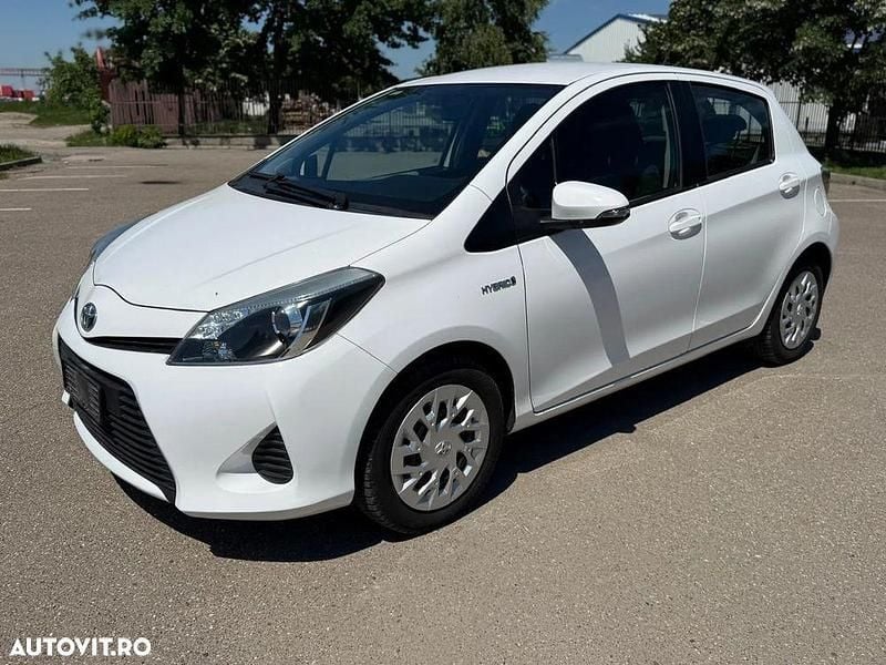 Culoarealb Utilizat 2014 Toyota Yaris Hybrid Sol | 6.990 EUR - Imagine 1/4